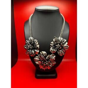 Authentic Fossil Silver Tone Blossoms Flower Necklace